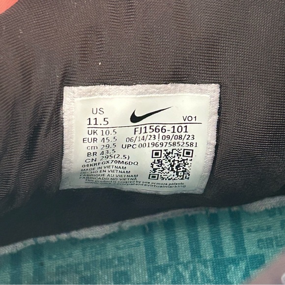 LeBron NXXT Gen Nike Zoom basketball shoes - Picture 8 of 8